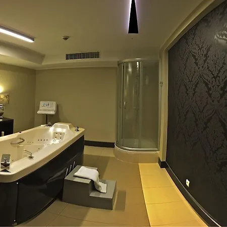Hotel Nowy Dwor Elizy Blisko Sky Bridge 3*