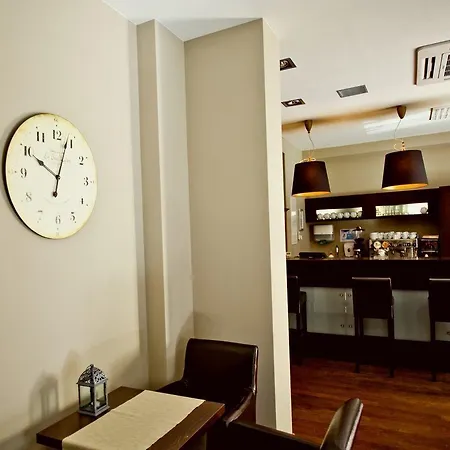 Hotel Nowy Dwor Elizy Blisko Sky Bridge