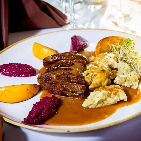 Medical Dwór Elizy 3*