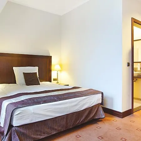 Nowy Dwor Elizy Blisko Sky Bridge Otel 3*