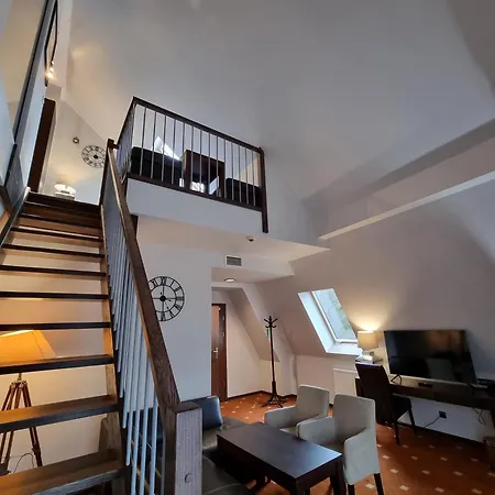Otel Nowy Dwor Elizy Blisko Sky Bridge 3*