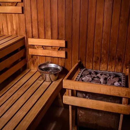 Hotel Nowy Dwor Elizy Blisko Sky Bridge