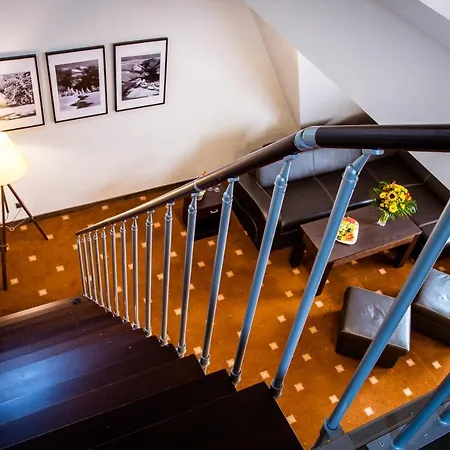 Hotel Nowy Dwor Elizy Blisko Sky Bridge 3*