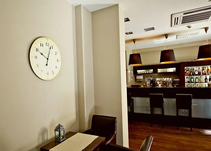 Hotel Nowy Dwor Elizy Blisko Sky Bridge